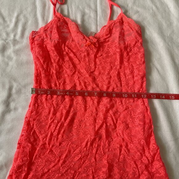 Victorias Secret Red Lace Chemise Nightgown S/P Adjustable Straps - Picture 3 of 9